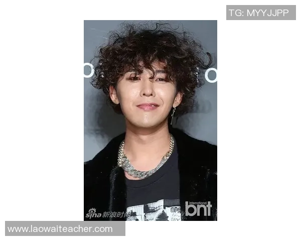 权志龙与足球明星的跨界合作与友谊探索之旅